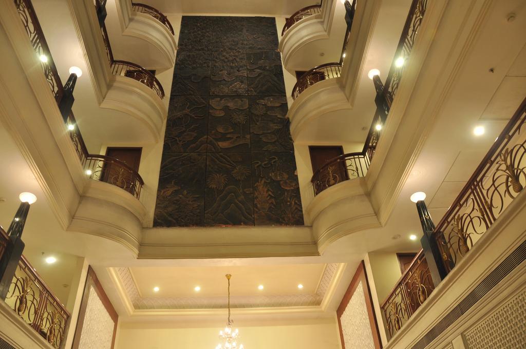 Royal Fort Hotel Visakhapatnam Buitenkant foto